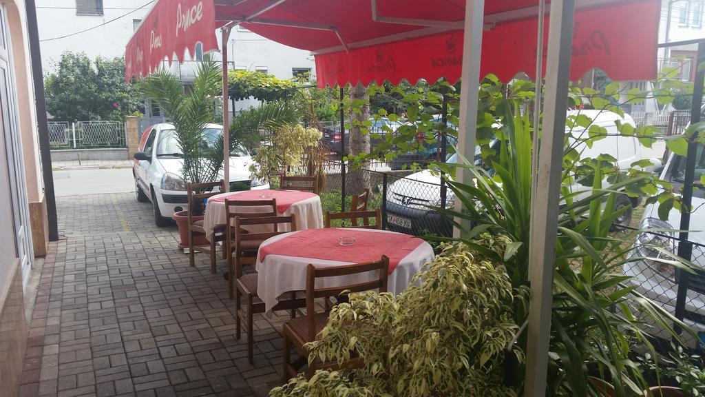 Hotel Montenegro Struga Bagian luar foto