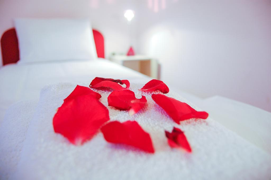 Hotel Montenegro Struga Bagian luar foto